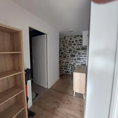 Prázdninový dům O D Anthony *